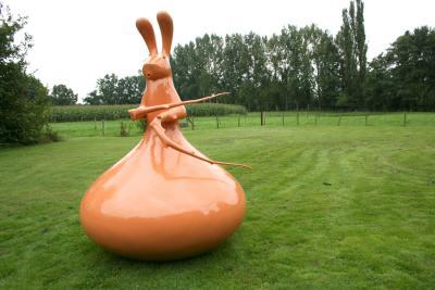 Run Bunny Run ! Run Bunny Run !