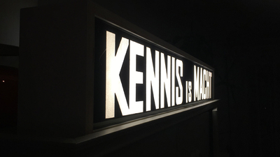KENNIS IS MACHT KENNIS IS MACHT