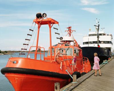 Het laatste jaar van een eiland (Spelende kinderen op boot) Het laatste jaar van een eiland (Spelende kinderen op boot)